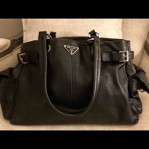 Prada handbag  ❤️❤️❤️